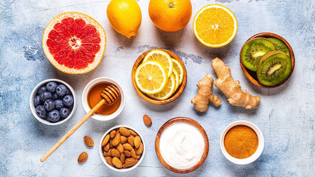 Lebensmittel, die das Abwehrsystem unterstützen: Obst, Ingwer, Mandel etc.