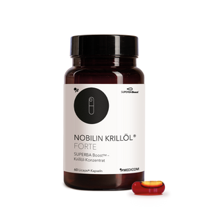 Eine Flasche mit Nobilin Krillöl Forte Kapseln mit einer roten Kapsel daneben auf weißem Hintergrund.