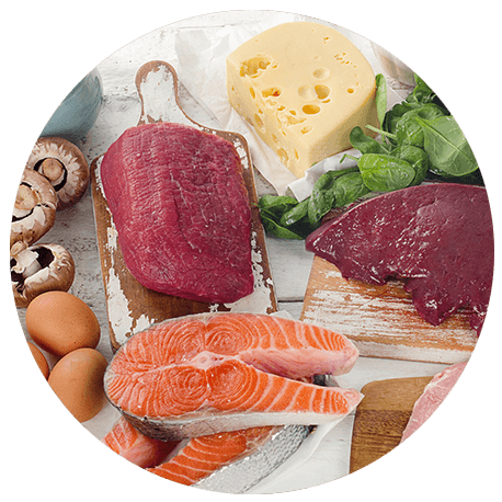 Viel B-Vitamine: Fleisch, Lachs, Käse, Pilze, Eier. Vitamin B Komplex
