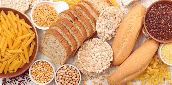 Aufnahme von glutenhaltigen Lebensmitteln wie Brot, Reiscrips, Nudeln